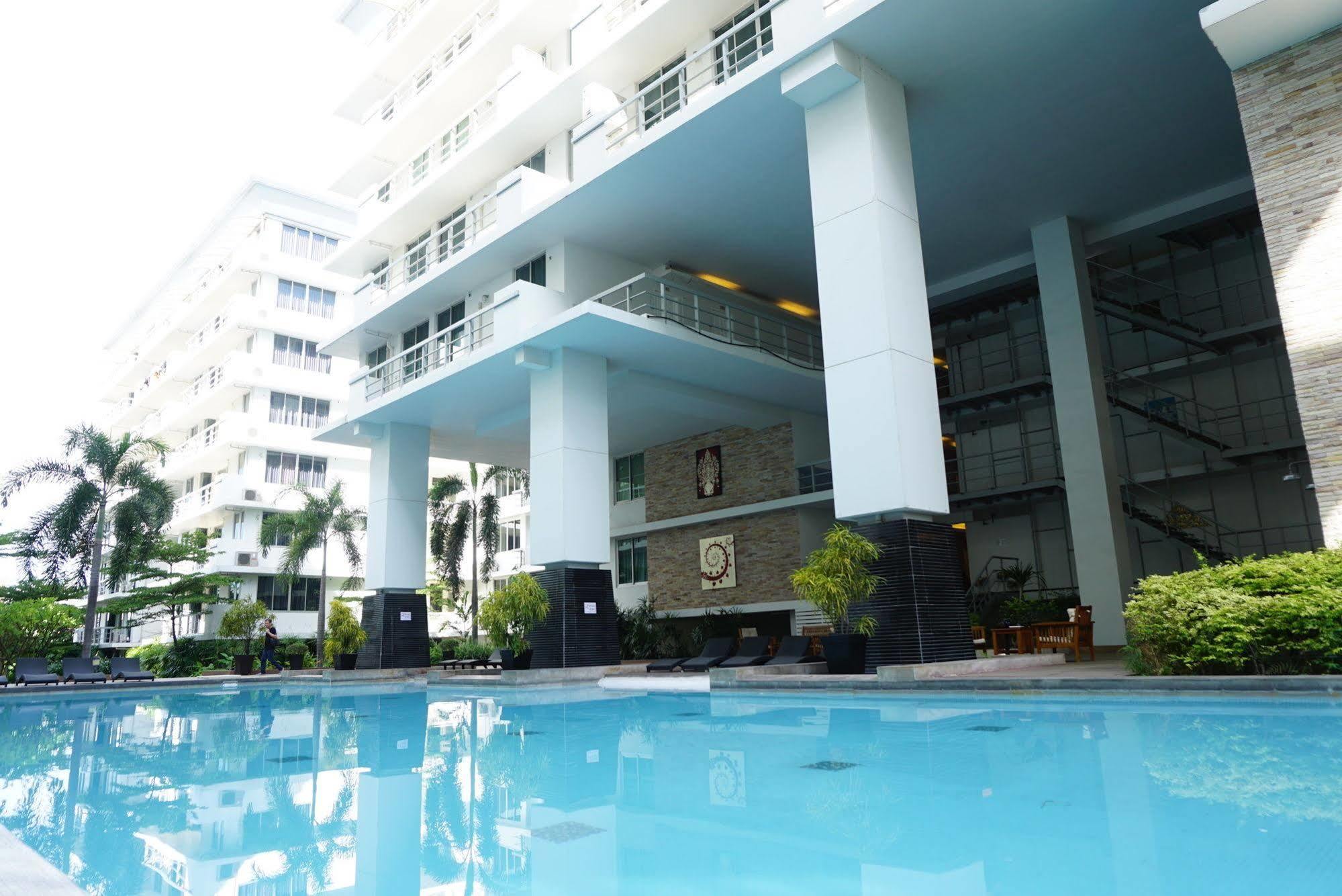 The Capital Resort @ Sukhumvit 50 Bangkok Exterior foto